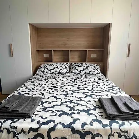 Crocetta Apartment